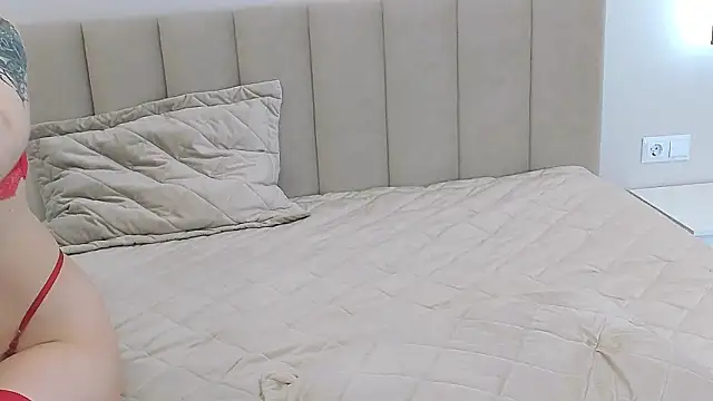 lulu wolf online show from March 17, 1:21 am