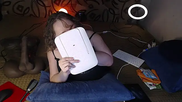 Snapshot of MiniNatalie chatting on January 30, 10:29 am MiniNatalie online show from January 30, 10:29 am