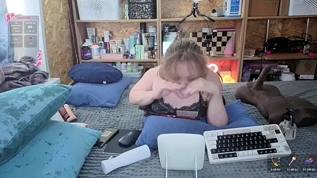 MiniNatalie online show from March 5, 7:04 am