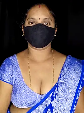 Snapshot of vintage-vibs chatting on November 8, 5:45 pm vintage-vibs online show from November 8, 5:45 pm