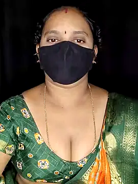 Snapshot of vintage-vibs chatting on December 5, 7:43 pm vintage-vibs online show from December 5, 7:43 pm