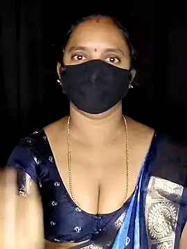 Snapshot of vintage-vibs chatting on December 13, 10:26 pm vintage-vibs online show from December 13, 10:26 pm