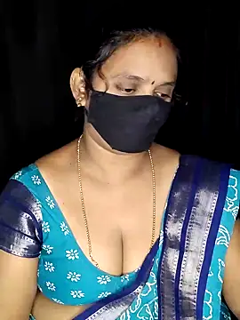 Snapshot of vintage-vibs chatting on December 17, 3:34 am vintage-vibs online show from December 17, 3:34 am