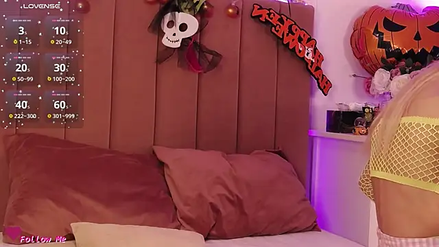 PinkySparks online show from October 29, 7:37 pm