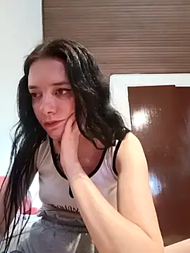 Snapshot of Isabella_21x chatting on July 31, 3:11 pm Isabella 21x online show from July 31, 3:11 pm