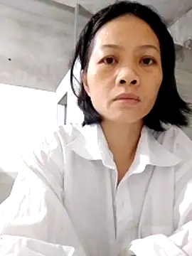 Snapshot of Aninyin22 chatting on November 3, 12:13 am Aninyin22 online show from November 3, 12:13 am