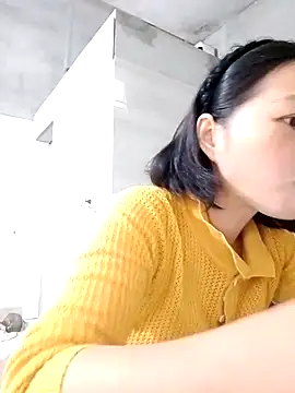 Snapshot of Aninyin22 chatting on November 6, 1:06 am Aninyin22 online show from November 6, 1:06 am