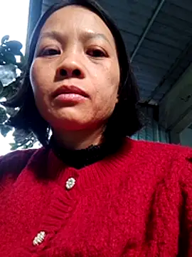 Snapshot of Aninyin22 chatting on November 22, 12:42 am Aninyin22 online show from November 22, 12:42 am