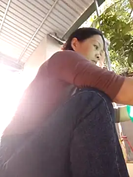 Snapshot of Aninyin22 chatting on November 26, 1:17 am Aninyin22 online show from November 26, 1:17 am