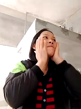 Snapshot of Aninyin22 chatting on November 27, 12:24 am Aninyin22 online show from November 27, 12:24 am