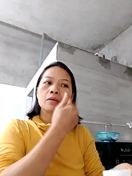 Snapshot of Aninyin22 chatting on December 14, 12:27 am Aninyin22 online show from December 14, 12:27 am