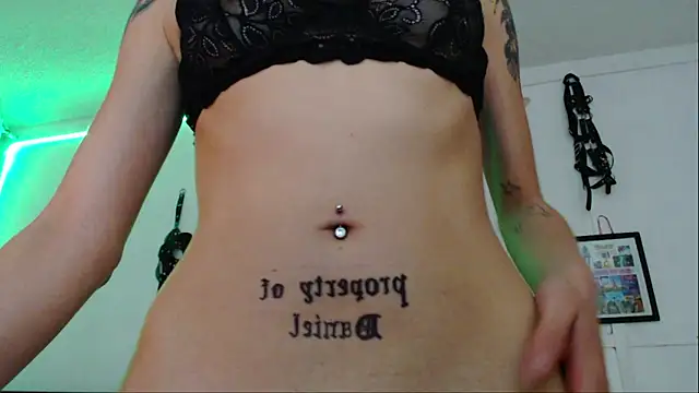 Eloise-brown online show from January 17, 1:36 am