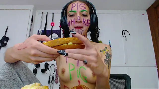 Eloise-brown online show from February 11, 9:03 pm