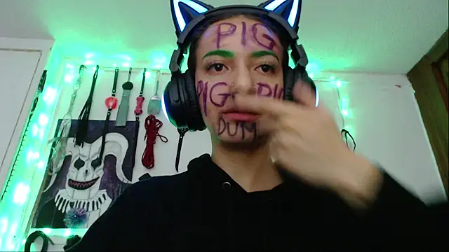 Eloise-brown online show from March 14, 11:32 pm