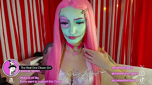 Snapshot of Eloise-brown chatting on July 5, 4:14 pm Eloise-brown online show from July 5, 4:14 pm