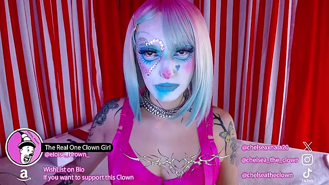 Snapshot of Eloise-brown chatting on July 8, 6:12 pm Eloise-brown online show from July 8, 6:12 pm