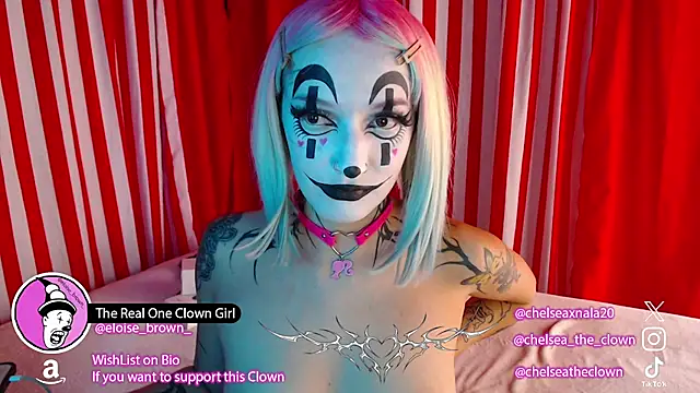 Snapshot of Eloise-brown chatting on July 19, 4:44 pm Eloise-brown online show from July 19, 4:44 pm