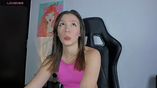 Snapshot of roxanne_jones1 chatting on July 17, 9:08 pm roxanne jones1 online show from July 17, 9:08 pm