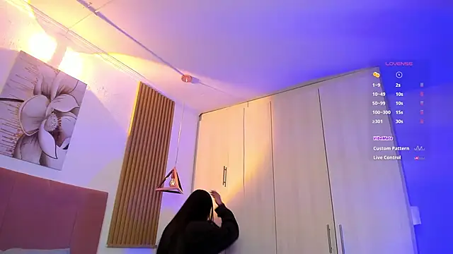 Snapshot of mia_nevaeh chatting on November 9, 8:18 pm mia nevaeh online show from November 9, 8:18 pm