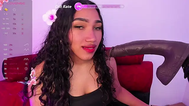 Snapshot of Olivia_fx chatting on June 20, 8:55 pm Olivia fx online show from June 20, 8:55 pm