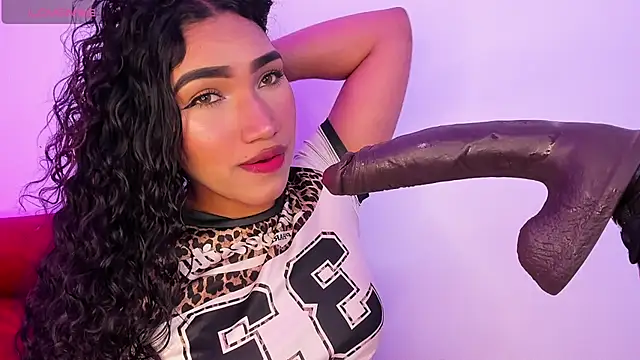 Snapshot of Olivia_fx chatting on July 12, 7:38 pm Olivia fx online show from July 12, 7:38 pm
