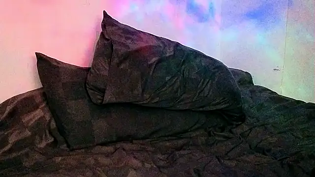 LuvNuk online show from December 20, 7:44 am