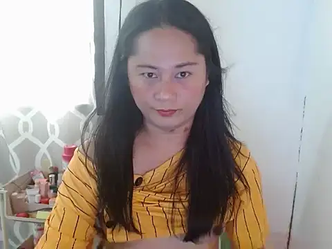 Sweet amberxyz18 online show from April 27, 5:27 am