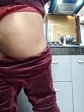 Manpreet kaur21 online show from December 3, 8:05 am