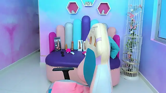 LYA SWEETX online show from February 2, 3:32 am