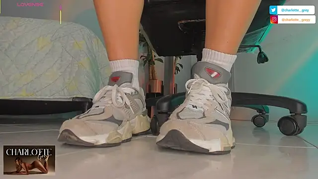 charlotte  grey online show from October 23, 8:07 pm