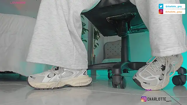 charlotte  grey online show from October 28, 8:11 pm