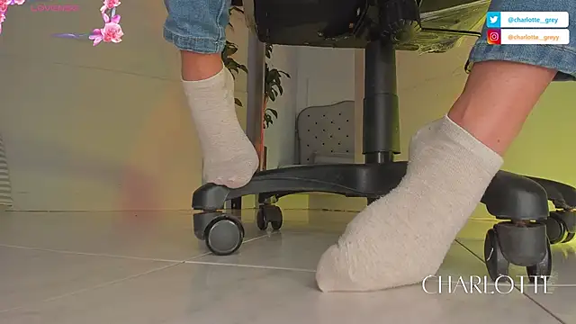 charlotte  grey online show from November 7, 8:53 pm