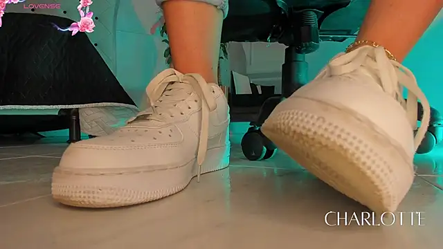 charlotte  grey online show from February 2, 7:45 pm