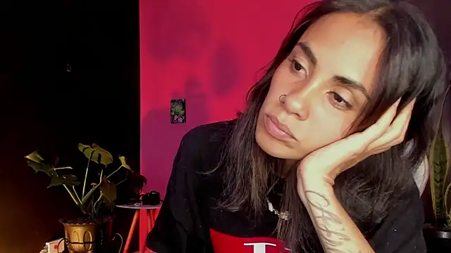 Juanadearco5 online show from March 17, 9:45 pm