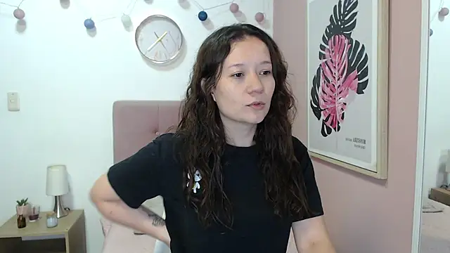 Snapshot of lanna_1878 chatting on June 3, 1:14 pm lanna 1878 online show from June 3, 1:14 pm