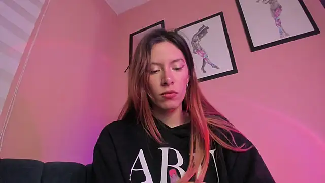 Snapshot of SensualJane2 chatting on May 22, 6:09 am SensualJane2 online show from May 22, 6:09 am
