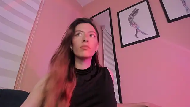 Snapshot of SensualJane2 chatting on June 5, 6:20 am SensualJane2 online show from June 5, 6:20 am