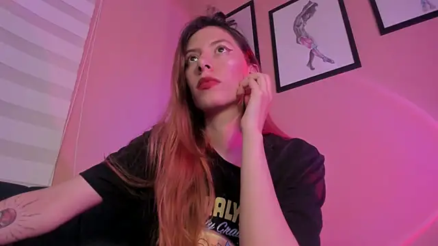 Snapshot of SensualJane2 chatting on June 7, 5:44 am SensualJane2 online show from June 7, 5:44 am