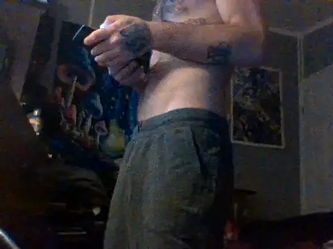 Snapshot of Tipski chatting on January 29, 7:46 am Tipski online show from January 29, 7:46 am