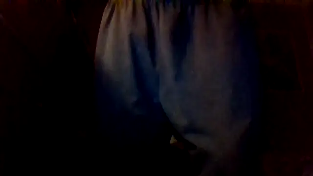 Snapshot of Tipski chatting on May 12, 9:50 am Tipski online show from May 12, 9:50 am