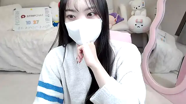 momo room online show from October 27, 12:09 pm