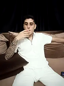 arenn1997 online show from September 8, 10:09 pm