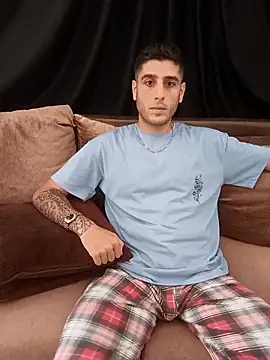 arenn1997 online show from November 11, 12:16 pm