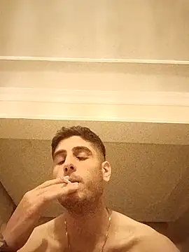 arenn1997 online show from November 12, 12:22 am