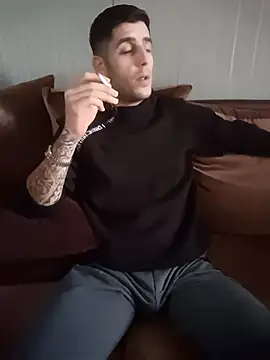 arenn1997 online show from February 25, 12:04 pm