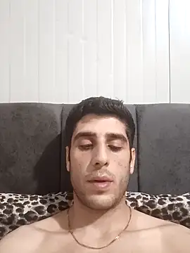 arenn1997 online show from April 23, 12:23 am