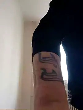 Snapshot of Chokakabraz chatting on February 15, 9:38 am Chokakabraz online show from February 15, 9:38 am