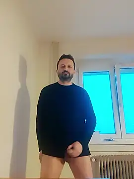 Snapshot of Chokakabraz chatting on January 9, 3:37 pm Chokakabraz online show from January 9, 3:37 pm