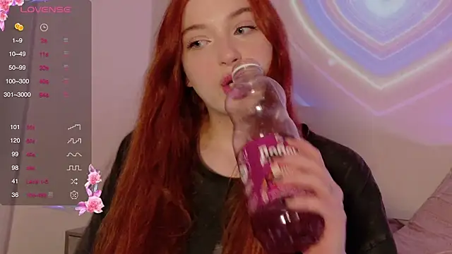 cinnabon girls online show from March 9, 8:10 pm