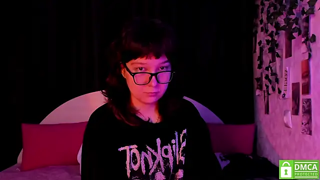 dreamgirllovee online show from November 10, 10:42 pm